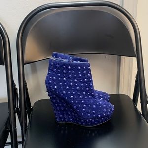 Blue stud wedge bootie